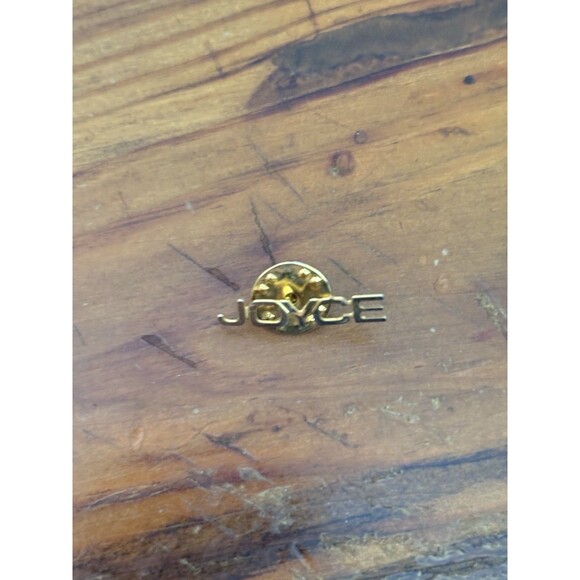 Vintage Gold Tone Joyce Lapel Pin Tie Tack 1” - Picture 5 of 7